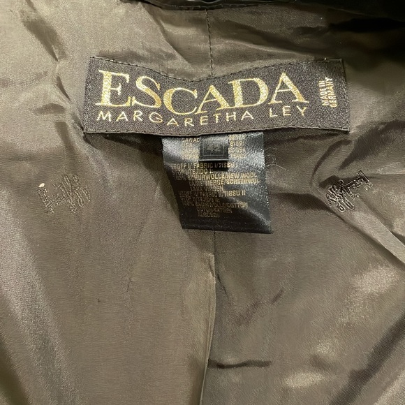 Escada Vintage Plaid Blue Blazer size 42 or Medium - Picture 12 of 12